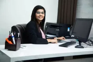 Dr Vishhakha Vibhute